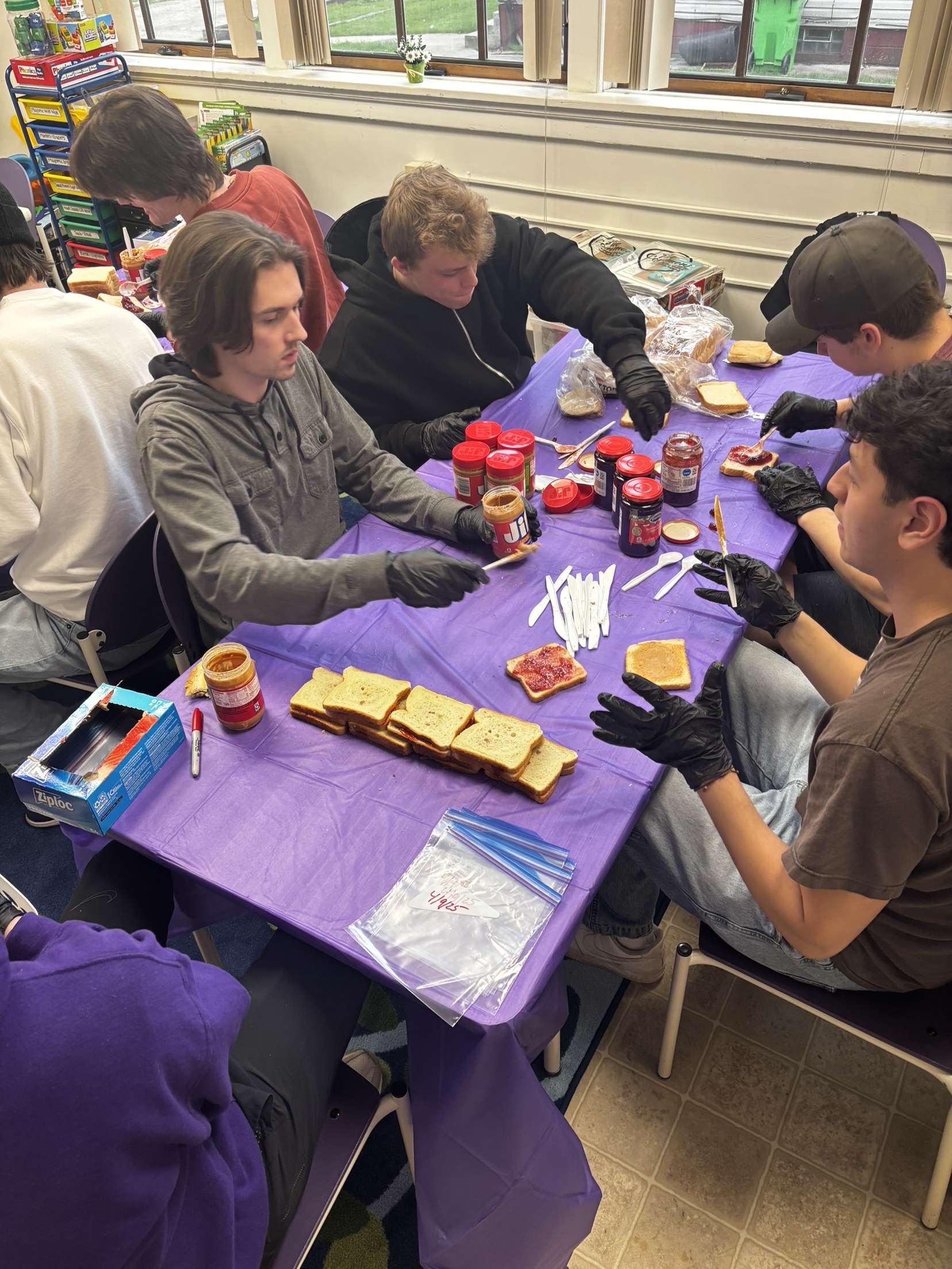 sae brothers volunteering with service