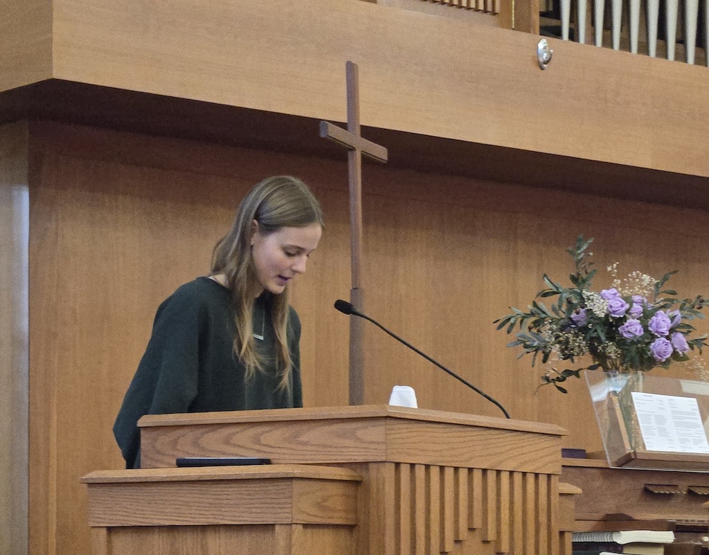 Chapman '27 at the ceremony