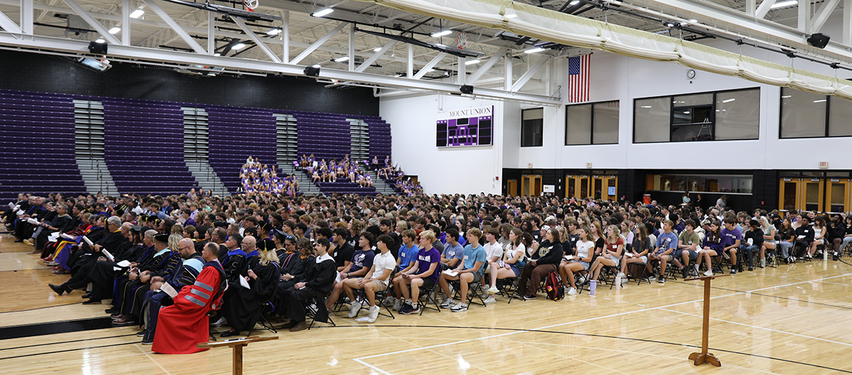 group of new mount union students